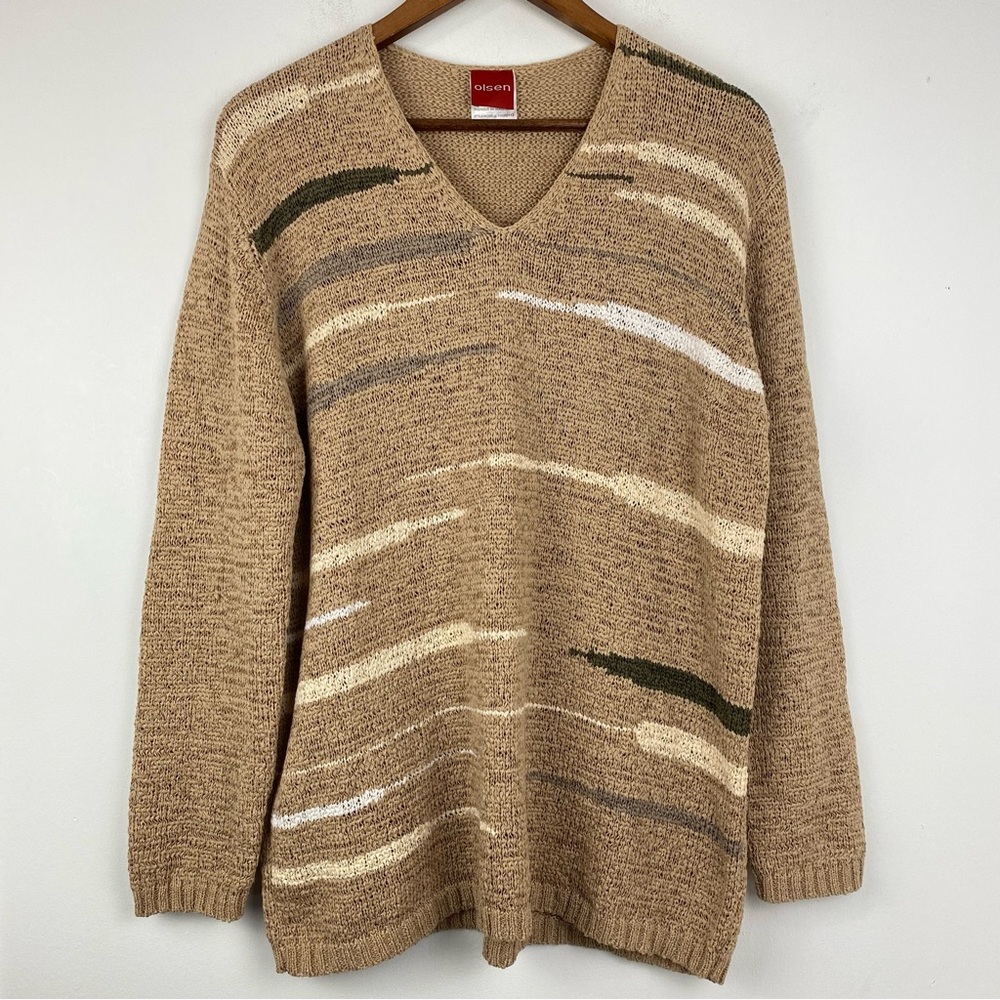 Vintage Olsen size 12 Women’s Tan Gray Green Abstract Striped V-neck Sweater